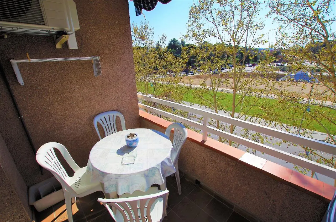 V&V LLORET- APARTAMENTO BLANC con piscina comunitaria, aire acondicionado, ideal familias Lloret de Mar